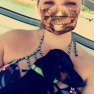 Meet your Posher, Michaela